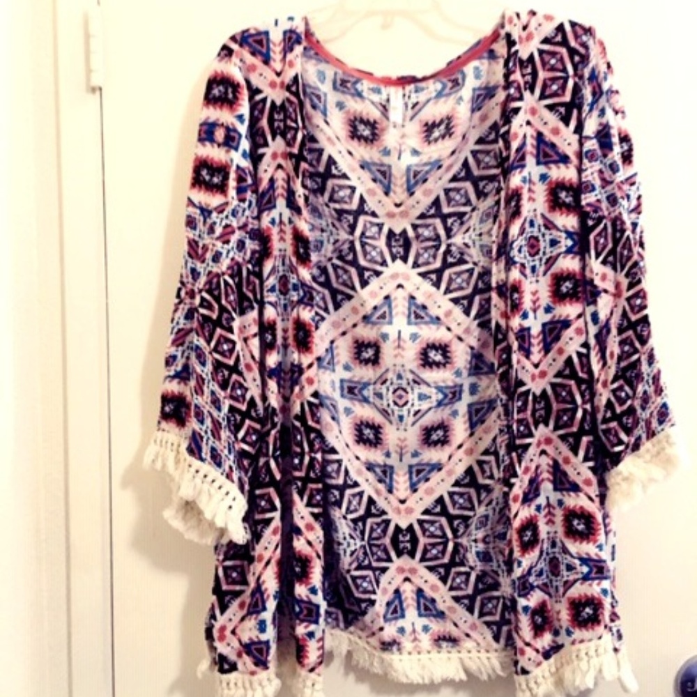 Xhiliration white kimono with tassels Sz 2X